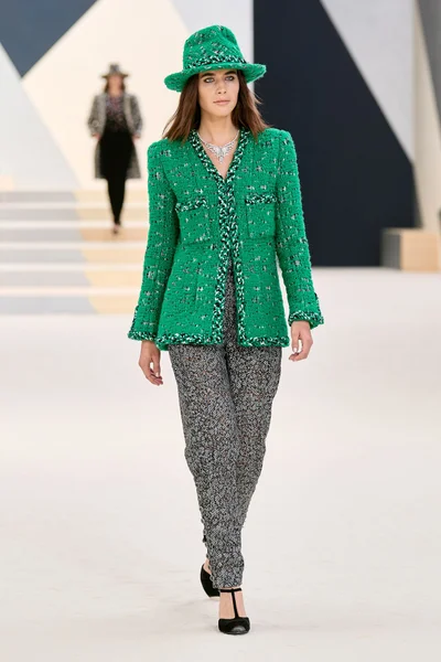 Look 6